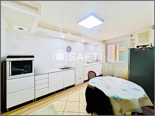 Maison de village T5 130 m² avec petit extérieur