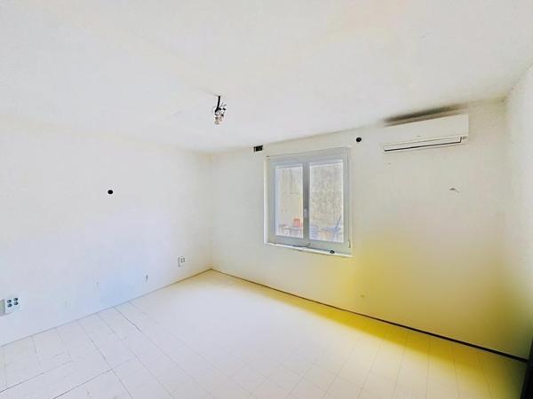 Maison de village T5 130 m² avec petit extérieur