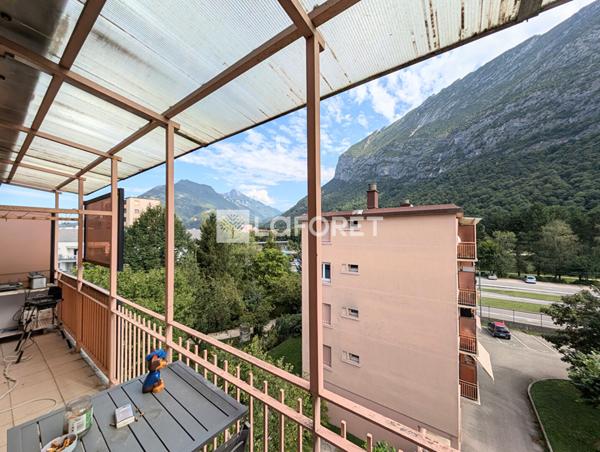 Achat appartement Saint-Égrève - 4 pièce(s) - 69 m² - 109 000 €