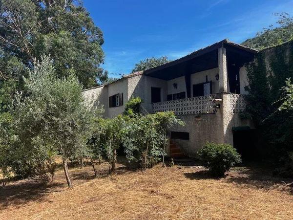 Vente                                                      Maison
                        
                     3 pièces                      60 m2                     à Le Bosc