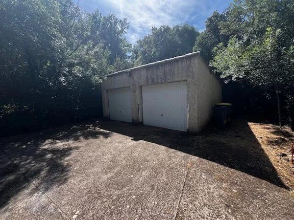 Vente                                                      Maison
                        
                     3 pièces                      60 m2                     à Le Bosc