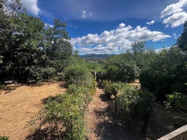 Vente                                                      Maison
                        
                     3 pièces                      60 m2                     à Le Bosc