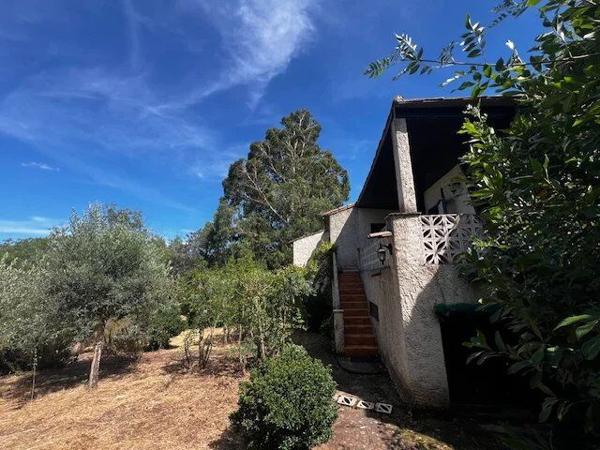 Vente                                                      Maison
                        
                     3 pièces                      60 m2                     à Le Bosc