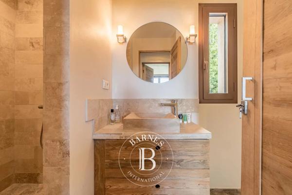 Châteauneuf-Grasse, Villa 5 Chambres -  220 m² à vendre