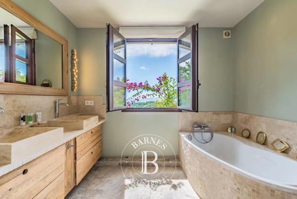 Châteauneuf-Grasse, Villa 5 Chambres -  220 m² à vendre