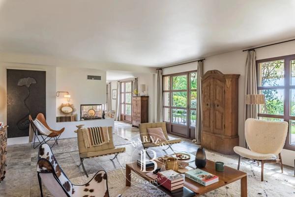 Châteauneuf-Grasse, Villa 5 Chambres -  220 m² à vendre