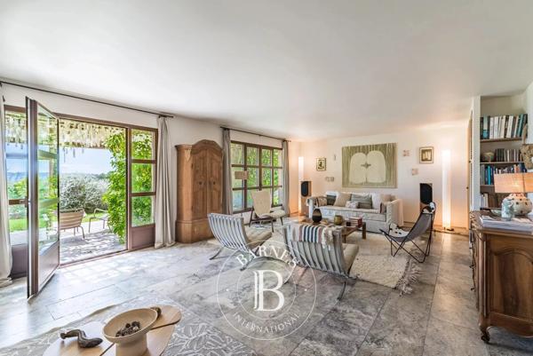 Châteauneuf-Grasse, Villa 5 Chambres -  220 m² à vendre