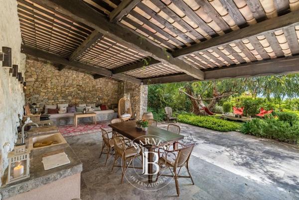 Châteauneuf-Grasse, Villa 5 Chambres -  220 m² à vendre