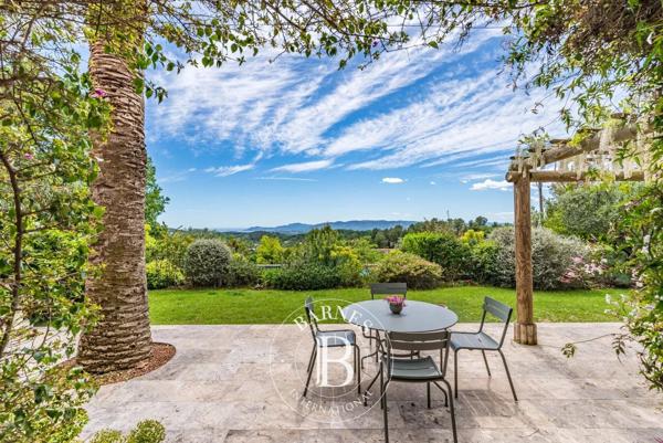 Châteauneuf-Grasse, Villa 5 Chambres -  220 m² à vendre