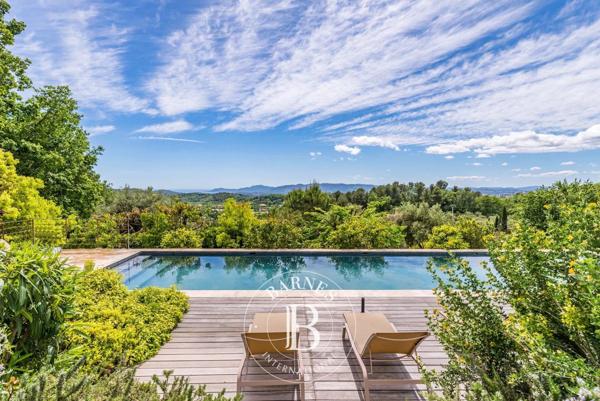 Châteauneuf-Grasse, Villa 5 Chambres -  220 m² à vendre