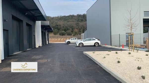 Saint-Paul-Trois-Châteaux (26130) Location ENTREPÔT NEUF 749M2 DIVISIBLES EN 5