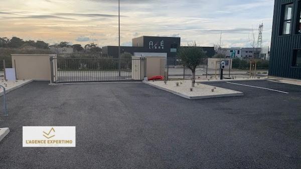 Saint-Paul-Trois-Châteaux (26130) Location ENTREPÔT NEUF 749M2 DIVISIBLES EN 5