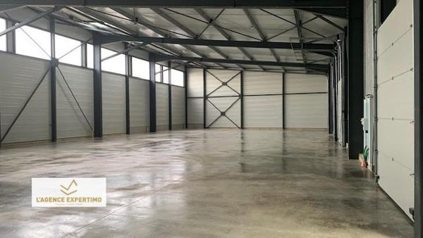 Saint-Paul-Trois-Châteaux (26130) Location ENTREPÔT NEUF 749M2 DIVISIBLES EN 5