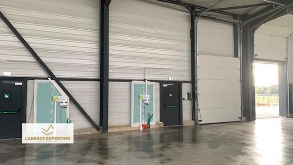 Saint-Paul-Trois-Châteaux (26130) Location ENTREPÔT NEUF 749M2 DIVISIBLES EN 5