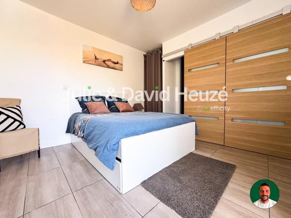 Maison
         5 pièces
        - 135 m² 625 000 € *