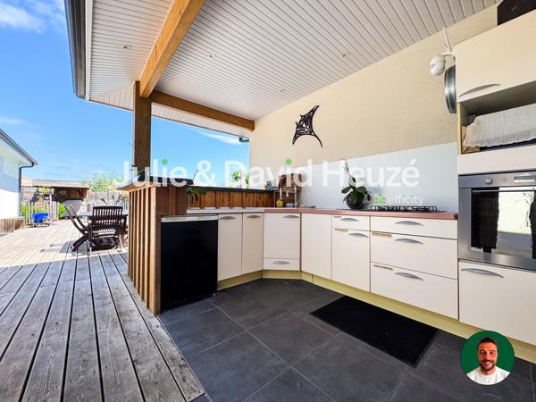 Maison
         5 pièces
        - 135 m² 625 000 € *