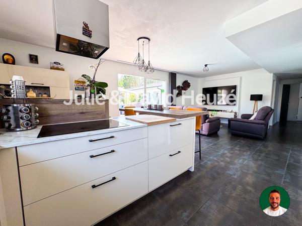 Maison
         5 pièces
        - 135 m² 625 000 € *