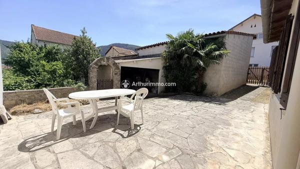 Vente                                                      Maison
                        
                     5 pièces                      130 m2                     à Millau