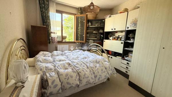 Vente                                                      Maison
                        
                     5 pièces                      130 m2                     à Millau