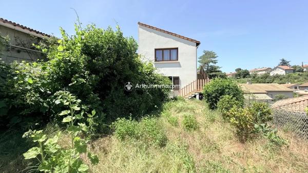 Vente                                                      Maison
                        
                     5 pièces                      130 m2                     à Millau