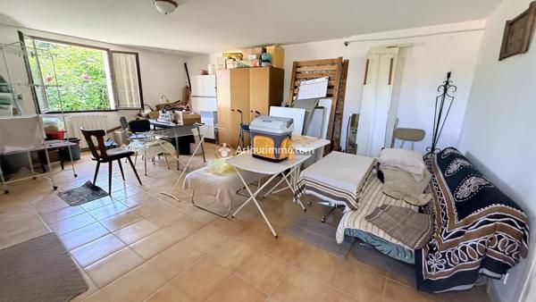 Vente                                                      Maison
                        
                     5 pièces                      130 m2                     à Millau