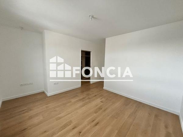 Location Appartement 3 pièces 90.9 m² - 5 ALLEE JEANNE BARRET Lyon 69002