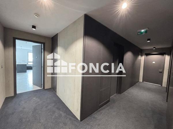 Location Appartement 3 pièces 90.9 m² - 5 ALLEE JEANNE BARRET Lyon 69002