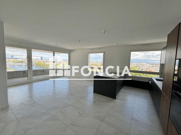 Location Appartement 3 pièces 90.9 m² - 5 ALLEE JEANNE BARRET Lyon 69002