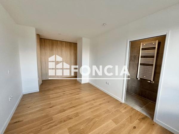 Location Appartement 3 pièces 90.9 m² - 5 ALLEE JEANNE BARRET Lyon 69002