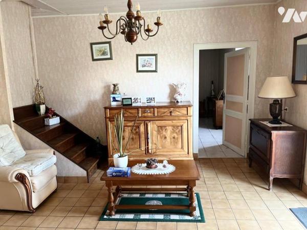 Pouzauges maison en pierre 2 chambres + grenier aménageable 