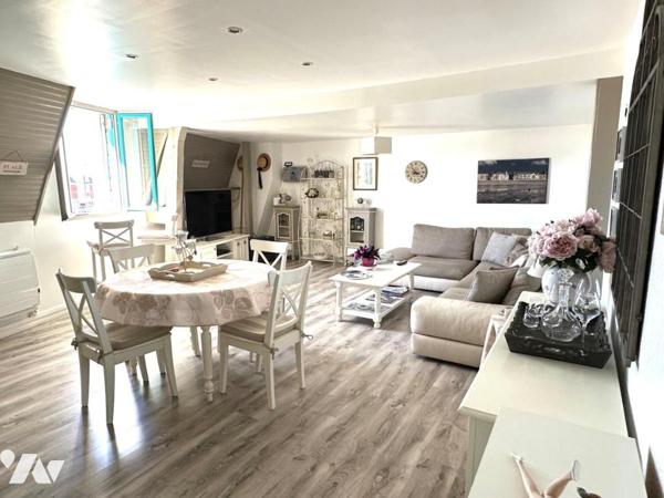 PROCHE DE LA MER ET DES COMMERCES - APPARTEMENT DUPLEX EN TRES BON ETAT 