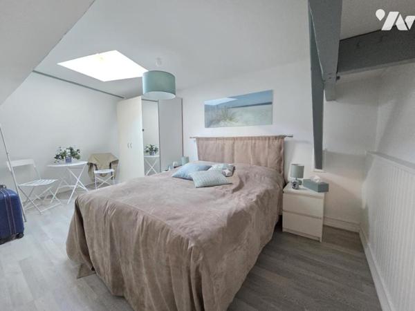 PROCHE DE LA MER ET DES COMMERCES - APPARTEMENT DUPLEX EN TRES BON ETAT 