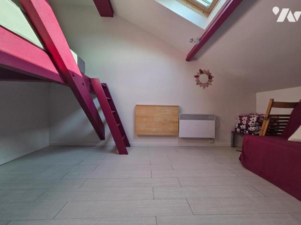 PROCHE DE LA MER ET DES COMMERCES - APPARTEMENT DUPLEX EN TRES BON ETAT 