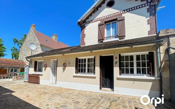 Maison à vendre    6 pièces • 145 m2 Fleurines