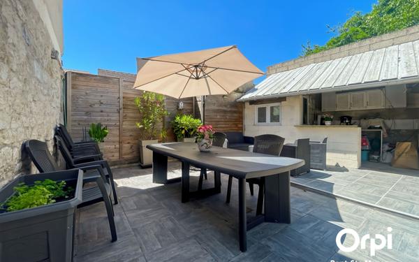 Maison à vendre    6 pièces • 145 m2 Fleurines