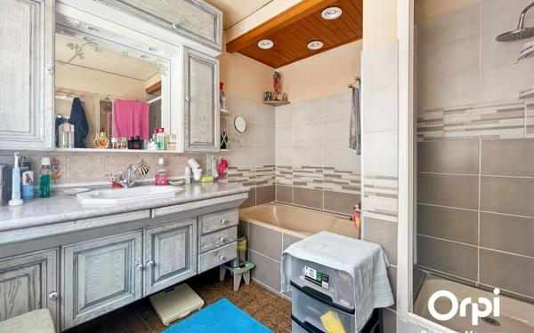 Maison à vendre    6 pièces • 145 m2 Fleurines