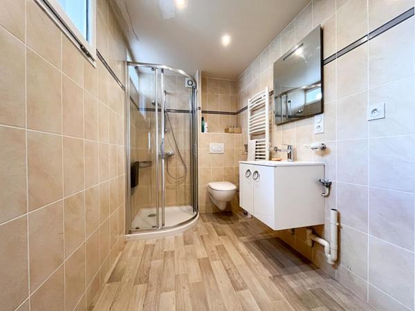 Maison Ecueille 15 pièce(s) 349 m2