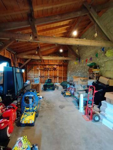 Grande Maison Familiale avec Piscine et Dépendances