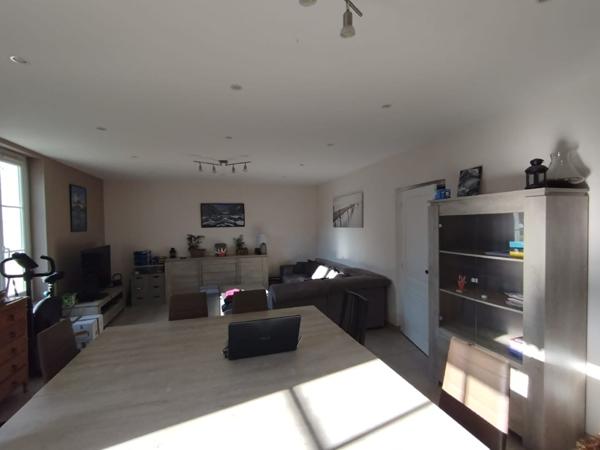 Grande Maison Familiale avec Piscine et Dépendances