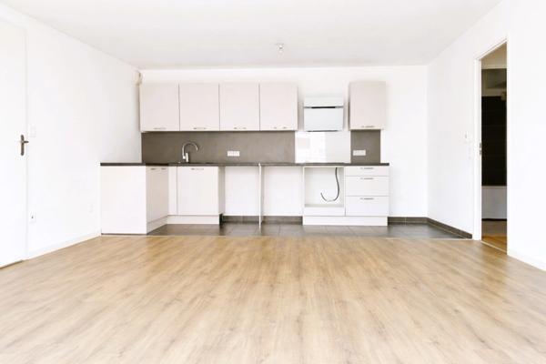 Appartement à vendre 3 pièces COLOMBES (92)68m²-2 chambres- balcon-parking