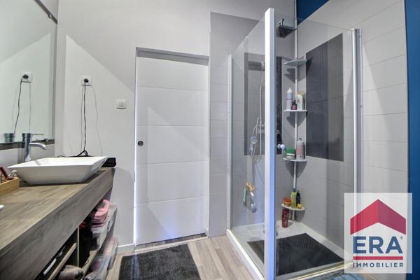 Maison Saint Montan 4 pièce(s) 120 m2