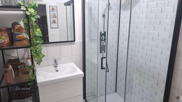 Maison rénovée à St Pair Sur Mer 5 pièce(s) 120 m2