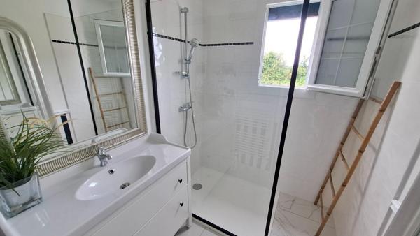 Maison rénovée à St Pair Sur Mer 5 pièce(s) 120 m2