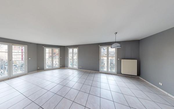 Appartement à louer    3 pièces • 98,92 m2 Saint-Étienne