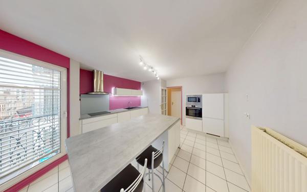 Appartement à louer    3 pièces • 98,92 m2 Saint-Étienne