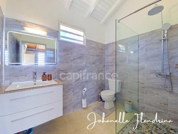 Maison individuelle 1 chambre, meublée avec jardin, terrasse – Les Abymes (Boisripeaux - Difort)