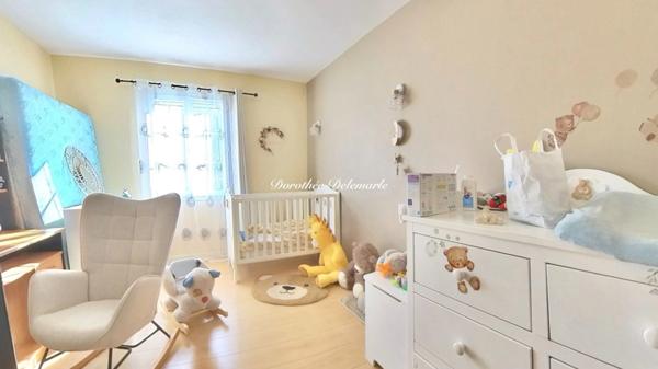 Maison à vendre 6 pièces LA JARRIE AUDOUIN (17)Maison de plain-pied 170 m² Garage: Volume, Lumière et Sérénité