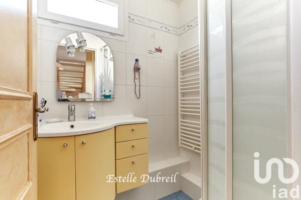 Maison 7 pièces de 127 m² à Montigny-le-Bretonneux (78180)