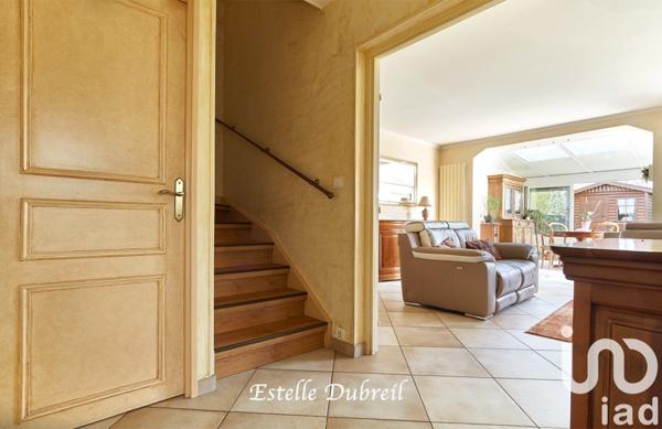 Maison 7 pièces de 127 m² à Montigny-le-Bretonneux (78180)