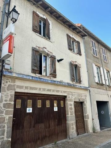 Maison à vendre |  Bourganeuf |  4 pièces | 106 m²